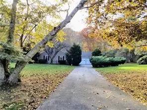 Main picture of 141 Flintlock Rd