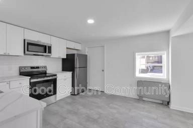 Main picture of 211 Summer St