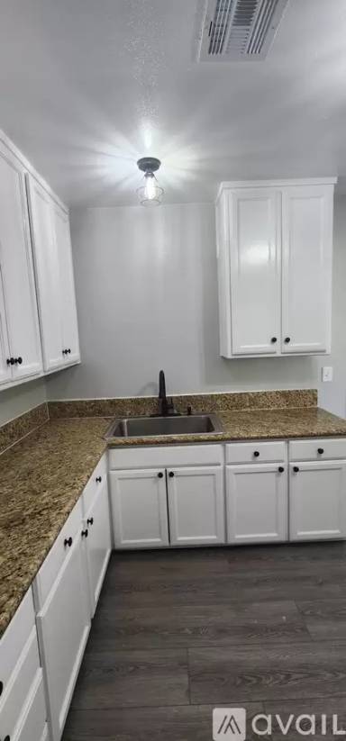 Main picture of 3514 Leroy St