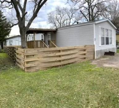 Main picture of 775 Steele Rd