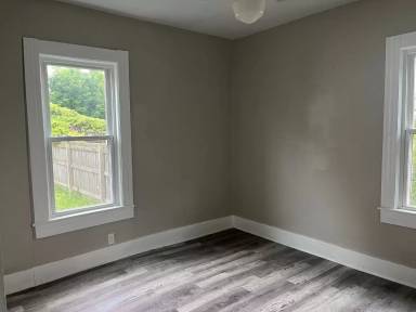 Main picture of 1309 W 2nd St