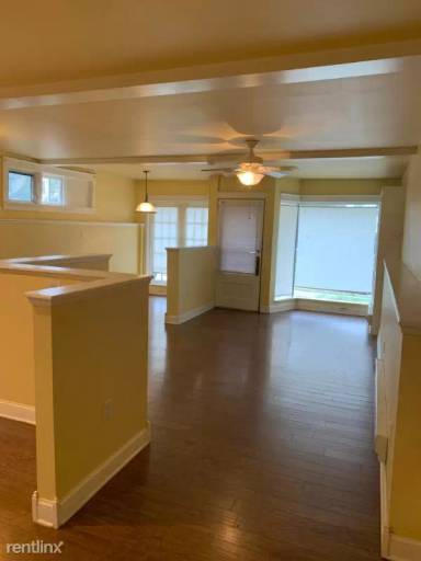 Main picture of 1011 Elm Ave
