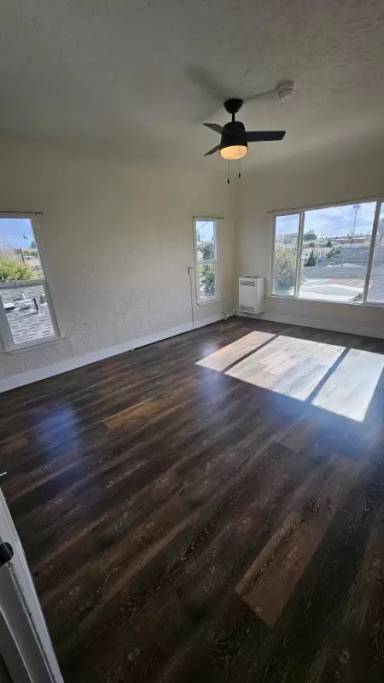 Main picture of 2746 Boulder St