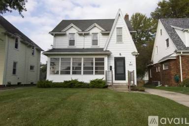 Main picture of 3633 Elmhurst Rd