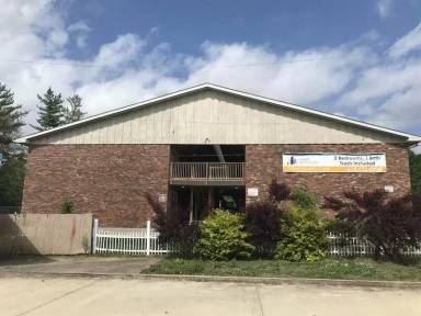 Main picture of 1320 N 1st St