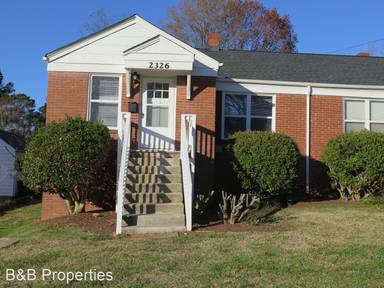Main picture of 2308 Lyon St