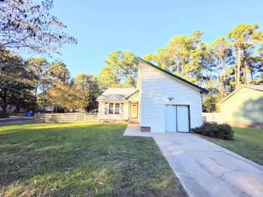 Main picture of 9598 Holbrook Ln