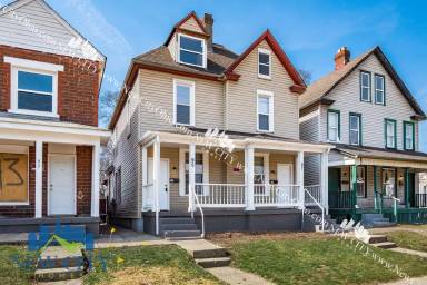 Main picture of 41 N Central Ave
