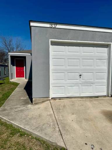 Main picture of 13137 Independence Ave