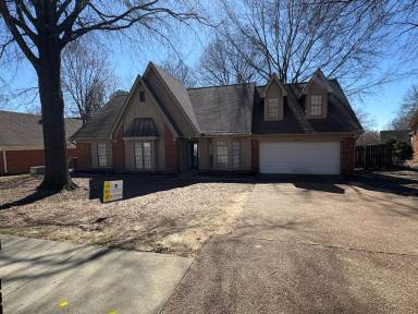 Main picture of 8415 Woolrich Dr