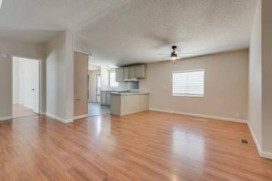 Main picture of 5331 Money St