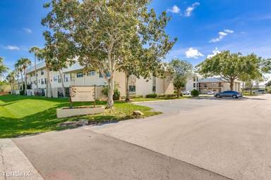 Main picture of 315 Tangle Run Blvd