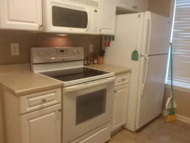 Main picture of 1 Combray Cir