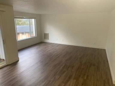 Main picture of 38475 Park St