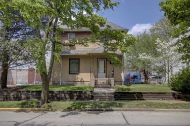 Main picture of 2403 1/2 5th Ave