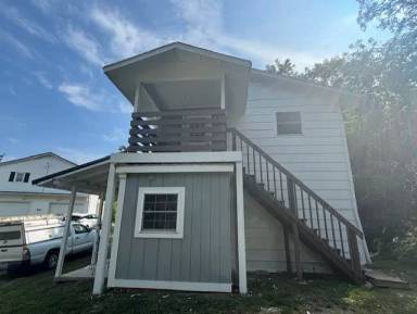 Main picture of 402 Corby Bridge Rd