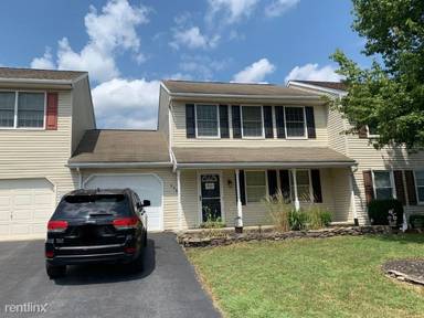 Main picture of 208 Forest Cir