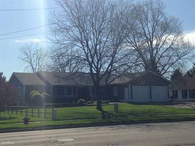 Main picture of 4194 Ivanrest Ave SW