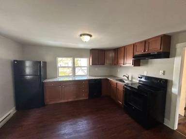 Main picture of 427 Sycamore Ave