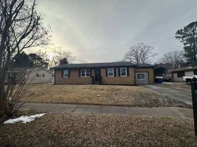 Main picture of 1610 Elmhurst Ln