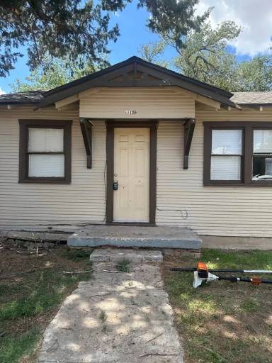 Main picture of 1112 S Hayden St