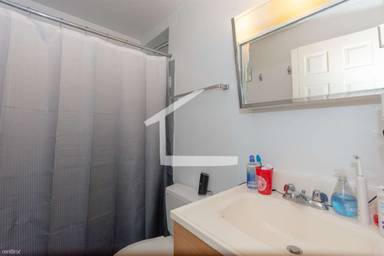 Main picture of 829 Beacon St Apartments