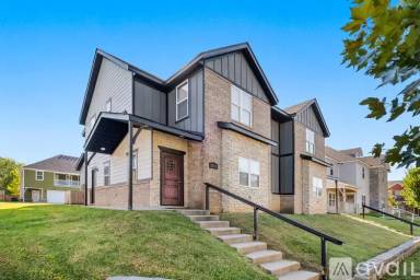 Main picture of 1225 N Sicily Ln