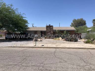 Main picture of 901 E Ellis St