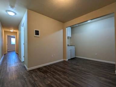 Main picture of 307 Main St