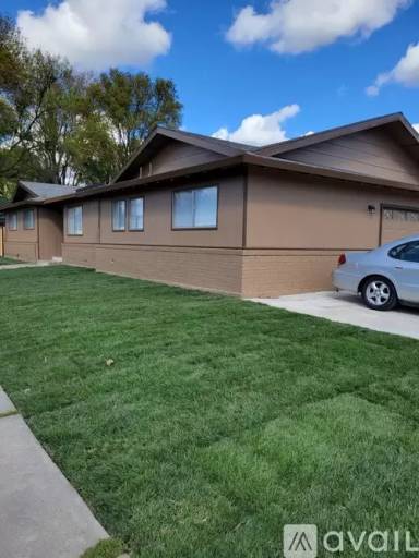 Main picture of 8306 Independence Ave
