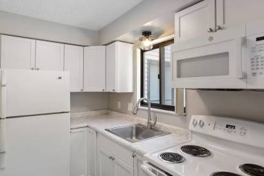 Main picture of 310 Cottrell St