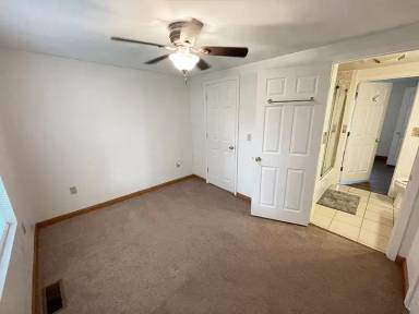 Main picture of 205 E 3rd St