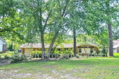 Main picture of 5115 Lake Valley Dr