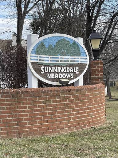 Main picture of 200 Grosvenor Ln