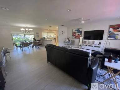 Main picture of 10400 NW 5th Ct