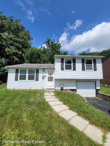 Main picture of 350 Kingswood Trail Dr