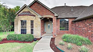 Main picture of 1725 NW 185th St