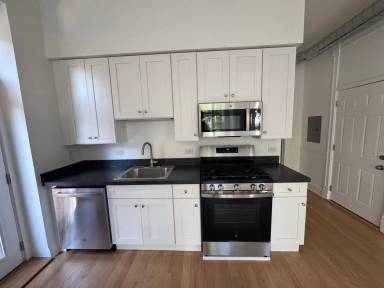 Main picture of 1634 W 21st St