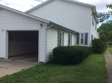 Main picture of 706 Crescent Dr