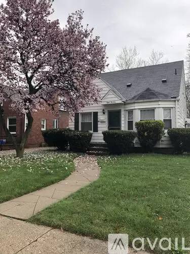 Main picture of 814 N Gainsborough Ave