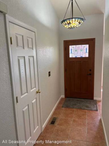Main picture of 2185 Kelsey Ln