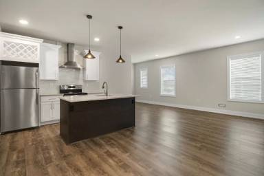 Main picture of 2 Crossgates Mall Rd