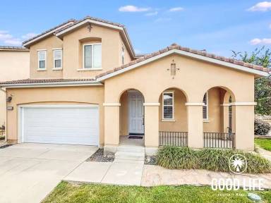 Main picture of 3896 Lake Circle Dr