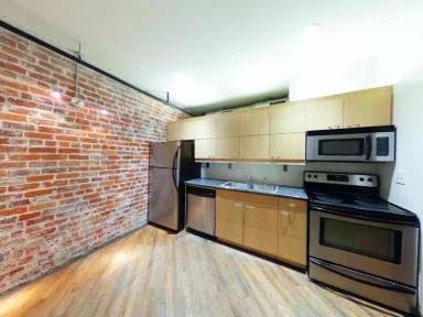 Main picture of 1318 W Broad St