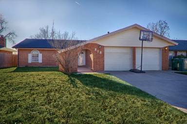 Main picture of 816 Willow Run