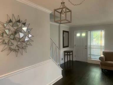 Main picture of 2803 Keating St