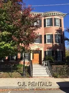 Main picture of 20 Brooks Park
