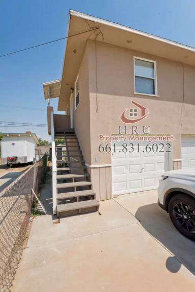 Main picture of 6318 Almond Dr