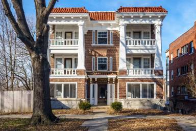 Main picture of 304 Gladstone Blvd