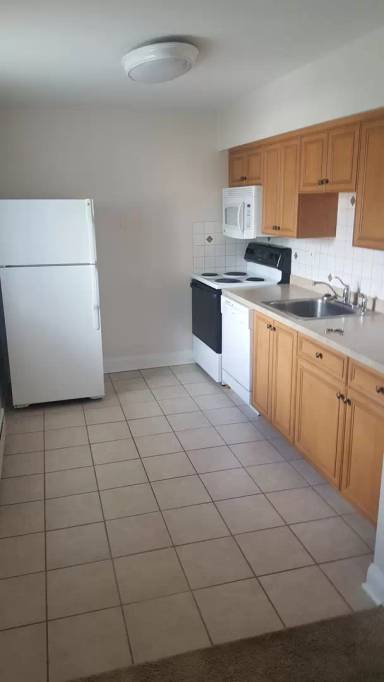 Main picture of 255 Gay St